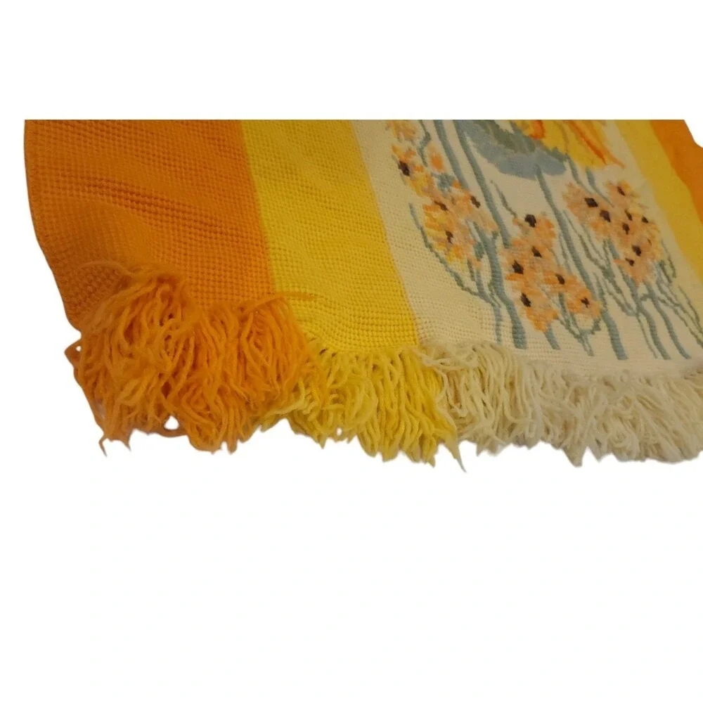 Vintage Handmade Sunflower Knit Throw Blanket‎ Orange Yellow Fringe 76x48 Retro